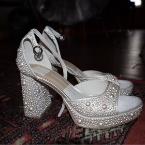 Dolce Vita Pandro Pearl Heels